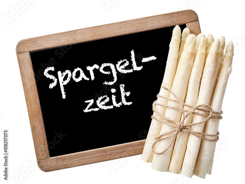 Tableau sur toile Spargelzeit Verkaufsschild mit Bund Spargel auf Schiefer Schultafel