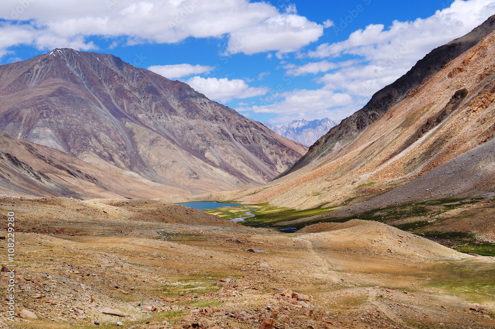 Obraz premium Mountain landscape view, Ladakh, Jammu & Kashmir, India