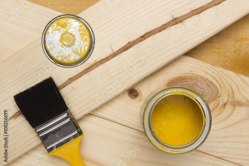 Tableau sur toile Brush for paint and paint