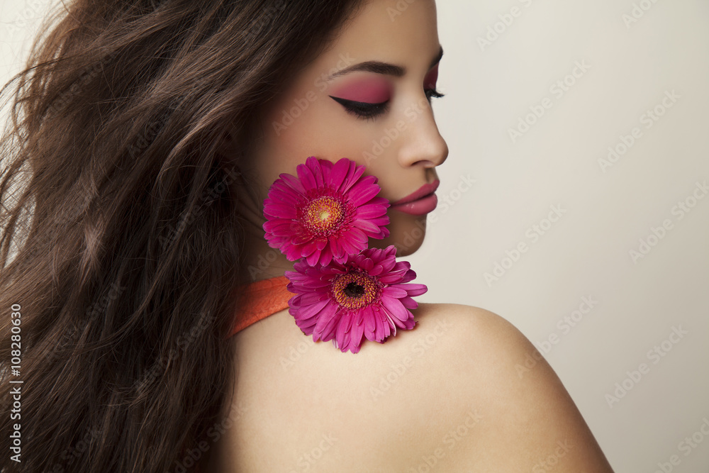 beautiful woman portrait with flowers