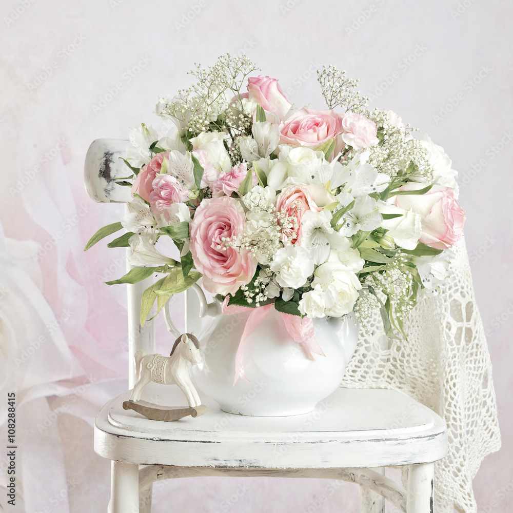 Wedding bouquet with roses - obrazy, fototapety, plakaty 