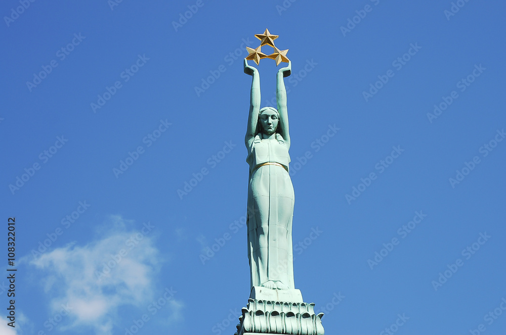 Fototapeta premium The Freedom Monument - Riga - Latvia