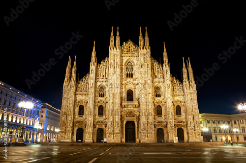 Obraz na płótnie Duomo cathedral in Milan, Italy w salonie