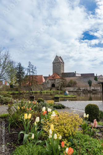 Obraz na płótnie Dinkelsbühl im Frühling w salonie