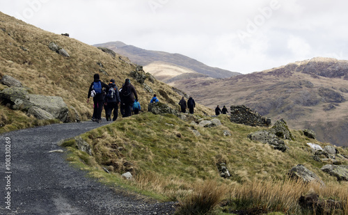 Obraz na płótnie Winding path to Mount Snowdon, wales, United Kingdom
