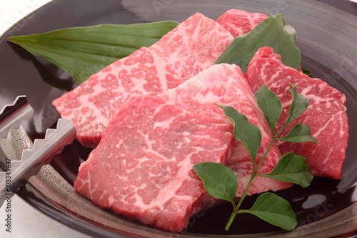  牛肉　神戸牛　ロース　焼肉　和牛