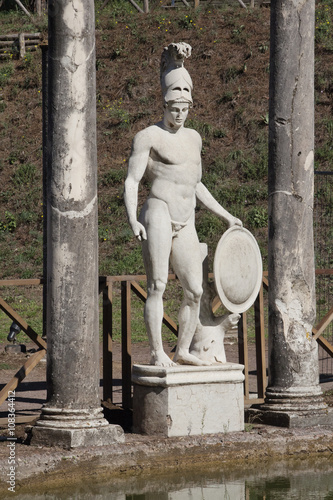 Statua di Ares chiamato anche Marte a Villa Adriana a Tivoli. photo