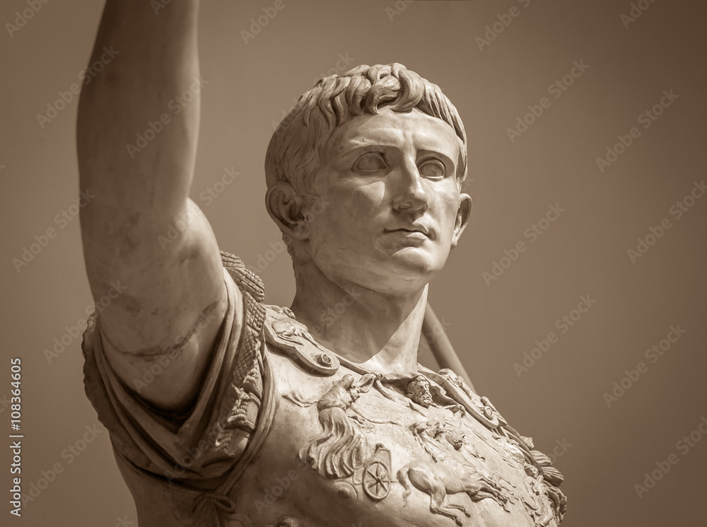 Fototapeta premium Statue of Roman Emperor Augustus 