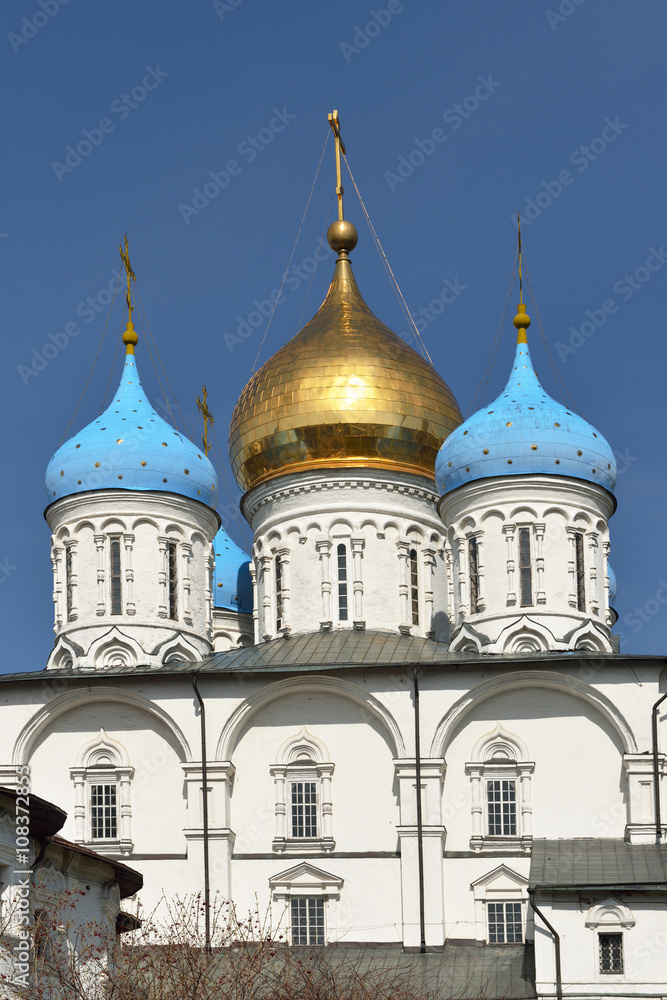 Novospassky Monastery. Cathedral of Transfiguration (1645-49), large five-domed katholikon with frescoes by finest Muscovite painters of 17th century