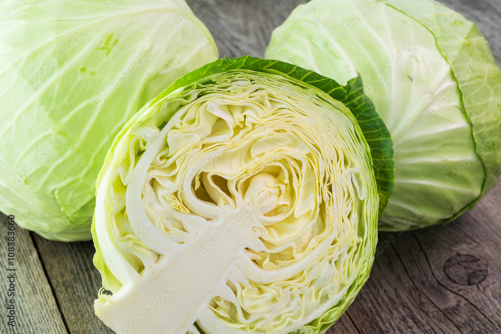Obraz premium Fresh, organic green cabbage.