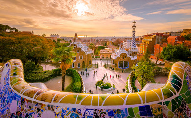 Sierkussen Foto van de dag Park Güell in Barcelona Spanje  © gatsi