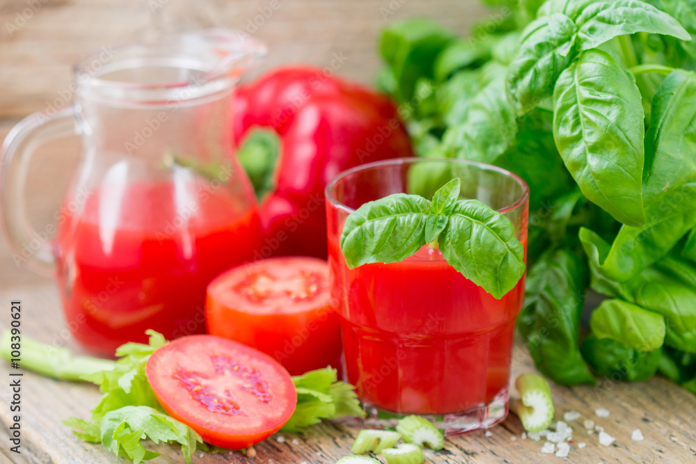 Tomato juice. Vegetable juice made of tomatoes, bell peppers, celery, Basil and spices