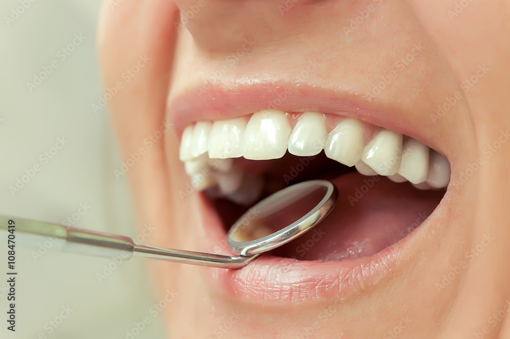 Obraz premium At the dentist