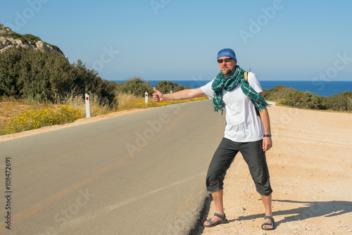 Man travels hitchhiking