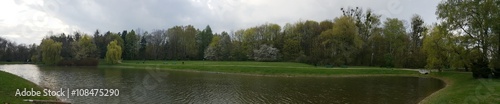 Panorama, staw w parku
