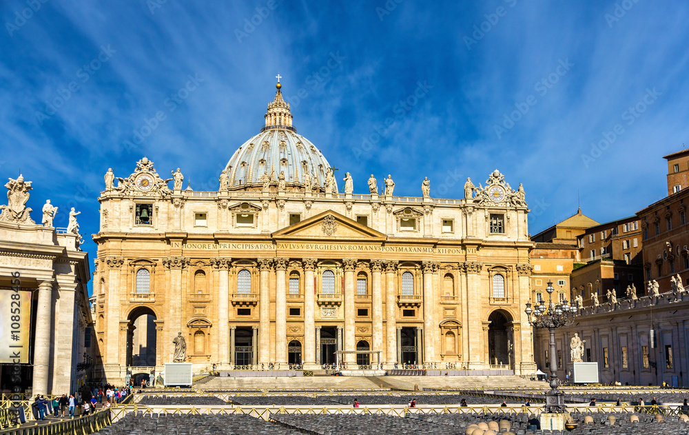 Obraz premium The Papal Basilica of St. Peter in the Vatican