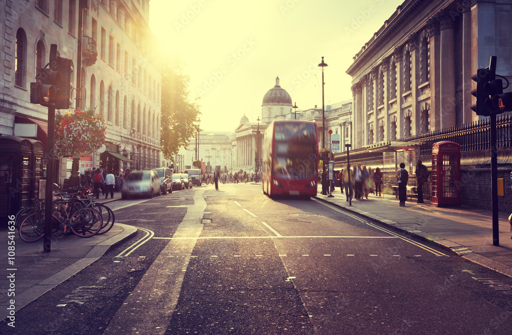 Fototapeta premium sunset near Trafalgar square, London, UK