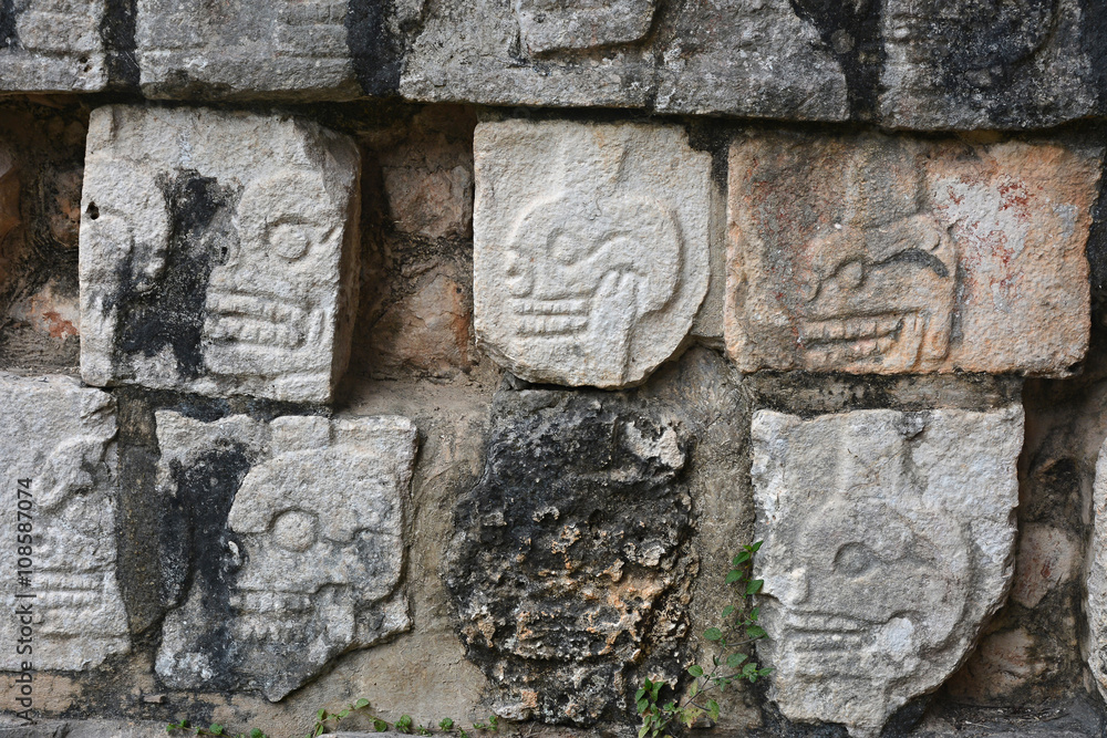 Chichen Itza Tzompantli the Wall of Skulls (Temple of Skulls), M Chichen Itza Tzompantli the Wall of Skulls (Temple of Skulls), M