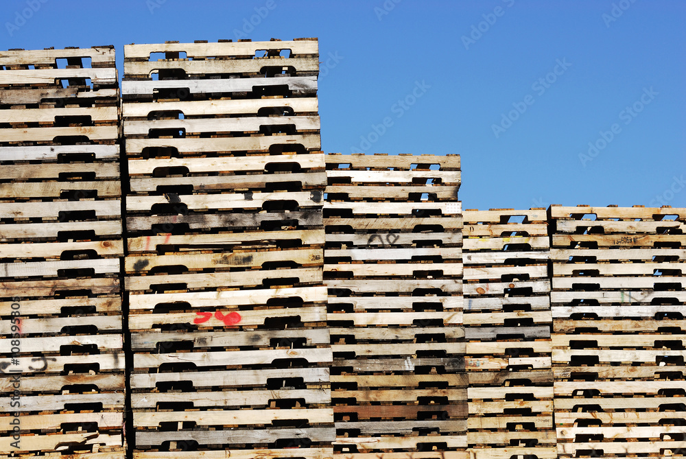 stacking grunge wood pallet for freight stacking grunge wood pallet for freight