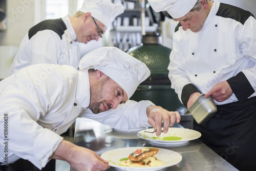 Cooks working in silence and focus