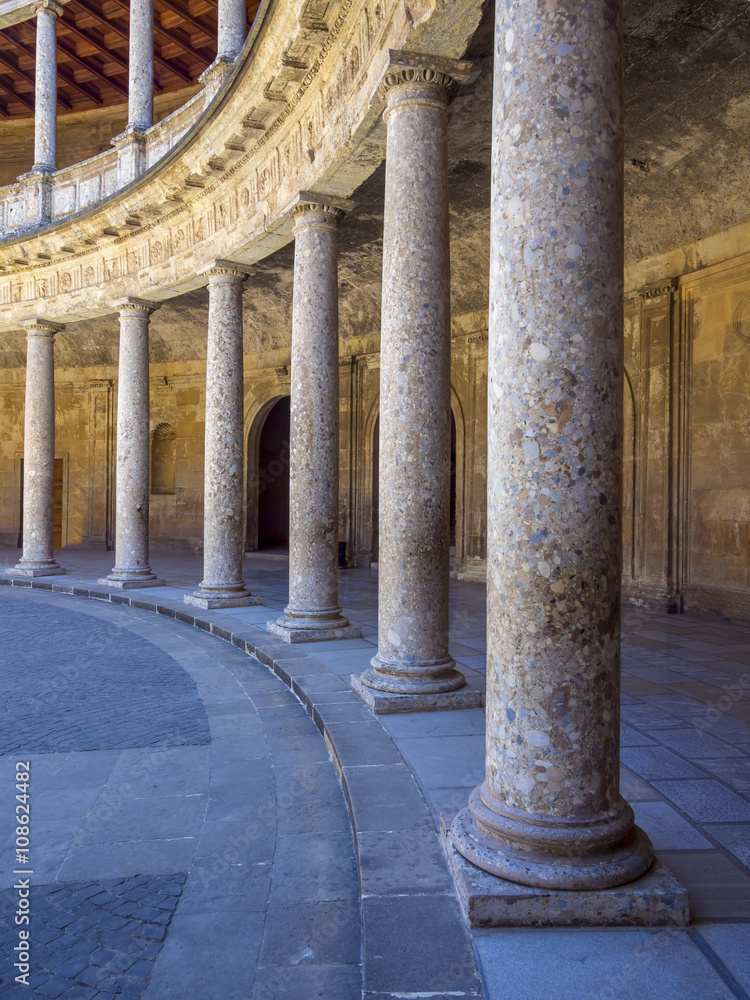 Innenbereich des Palast Karls V. Palacio de Carlos auf dem Gelände der Alhambra, UNESCO Welterbestätte, Granada, Andalusien, Spanien
