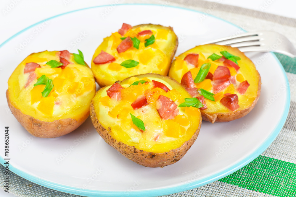 Potatoes Stuffed with Salami Sausage and Yellow Peppers Potatoes Stuffed with Salami Sausage and Yellow Peppers