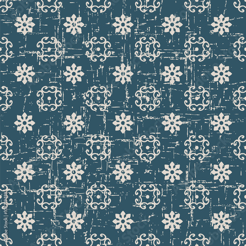 Seamless worn out antique background 324_spiral cross flower