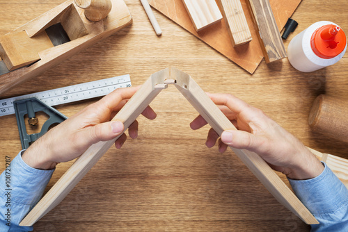 Papier peint Woodworking workshop table top