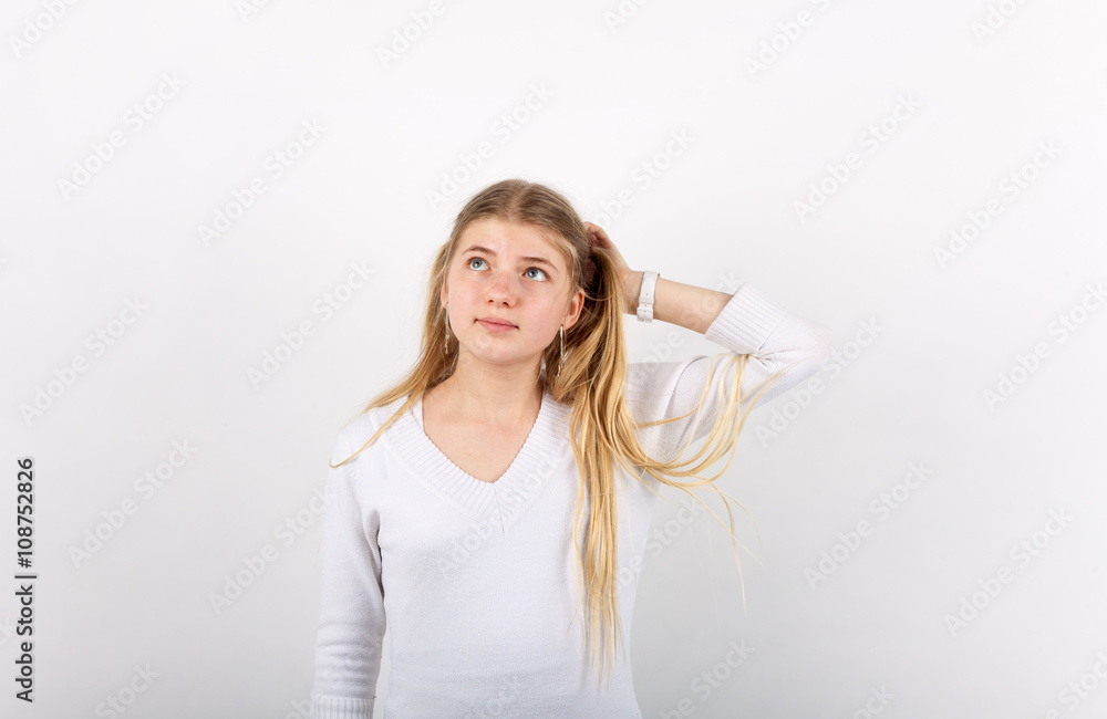 Naklejka premium Girl scratching head