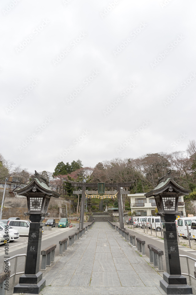 鹽竈神社　稲井石の石畳