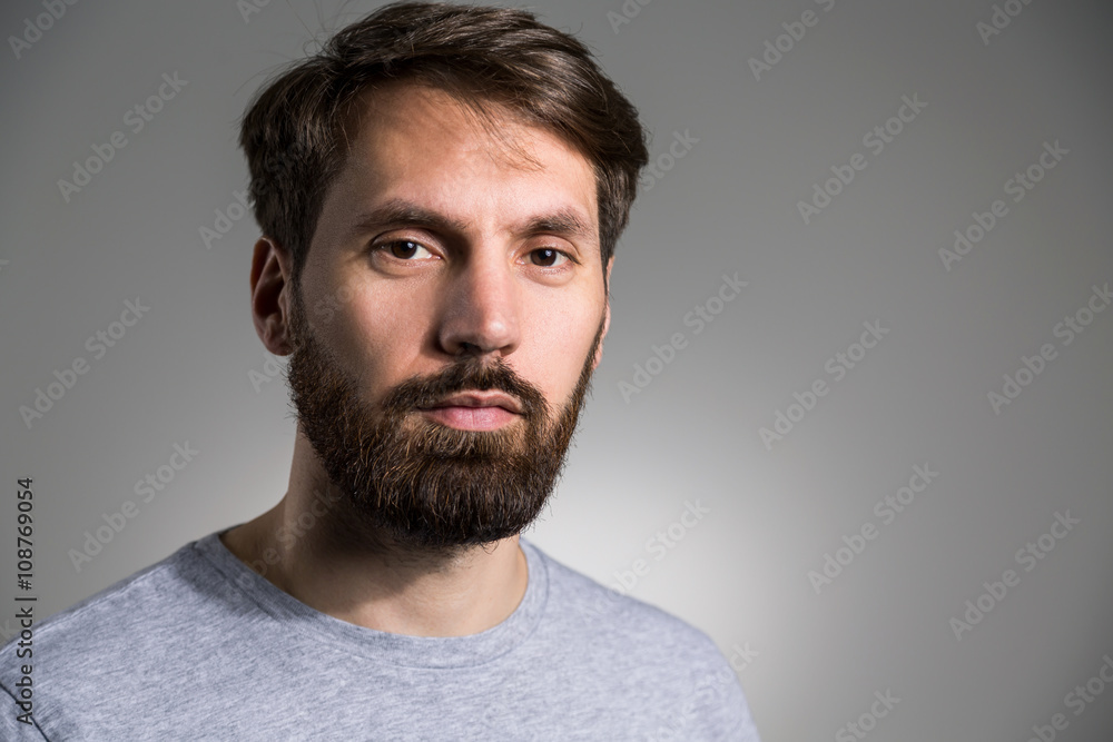 Fototapeta premium Portrait light grey