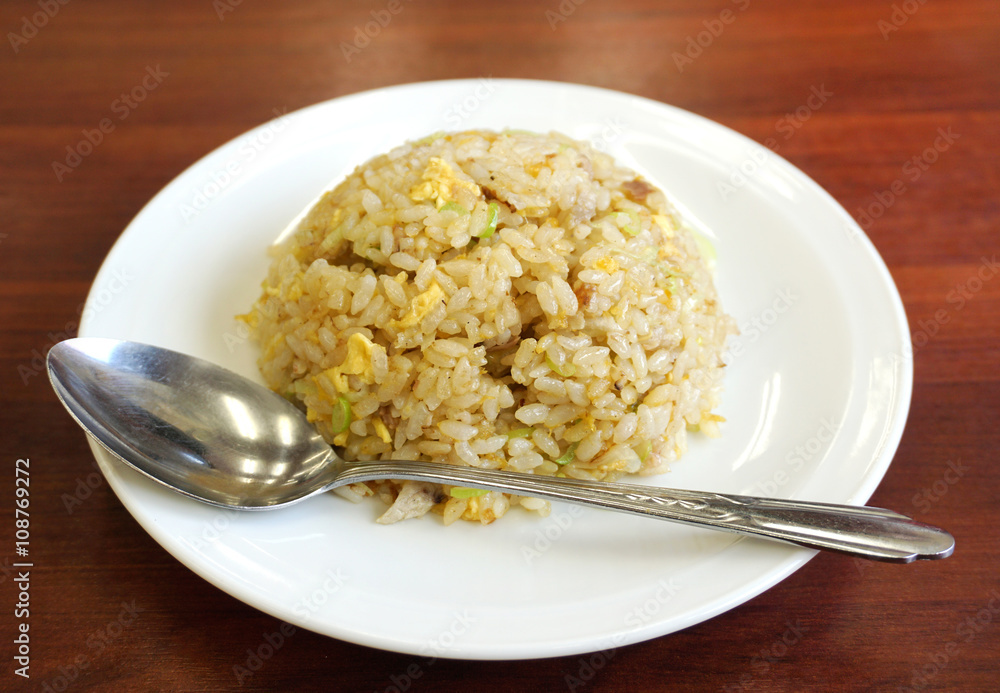 半チャーハン 半チャーハン