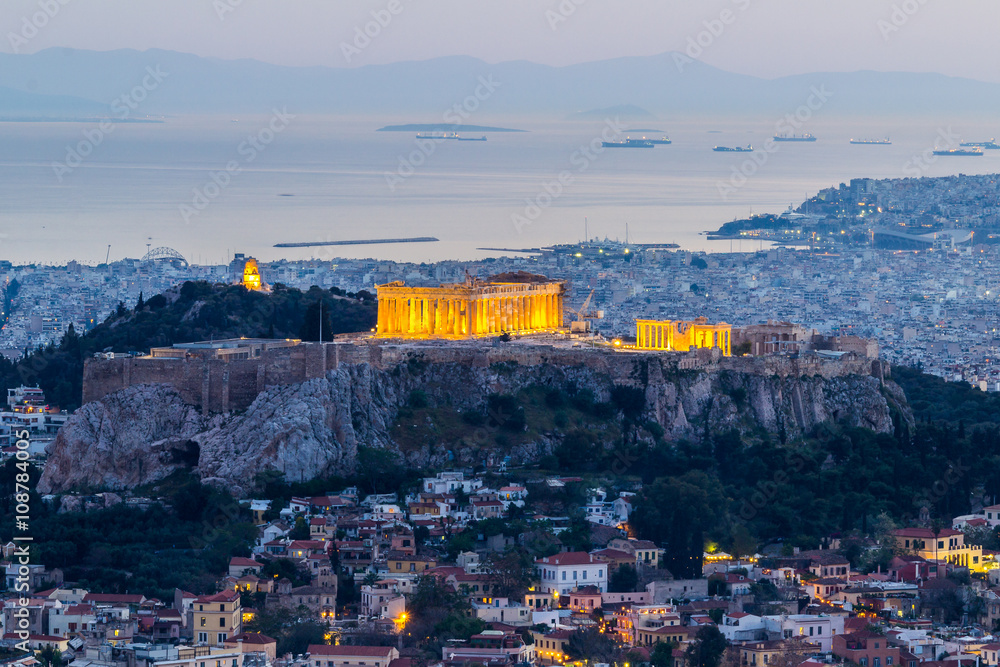 Ateński Akropol z iluminacją