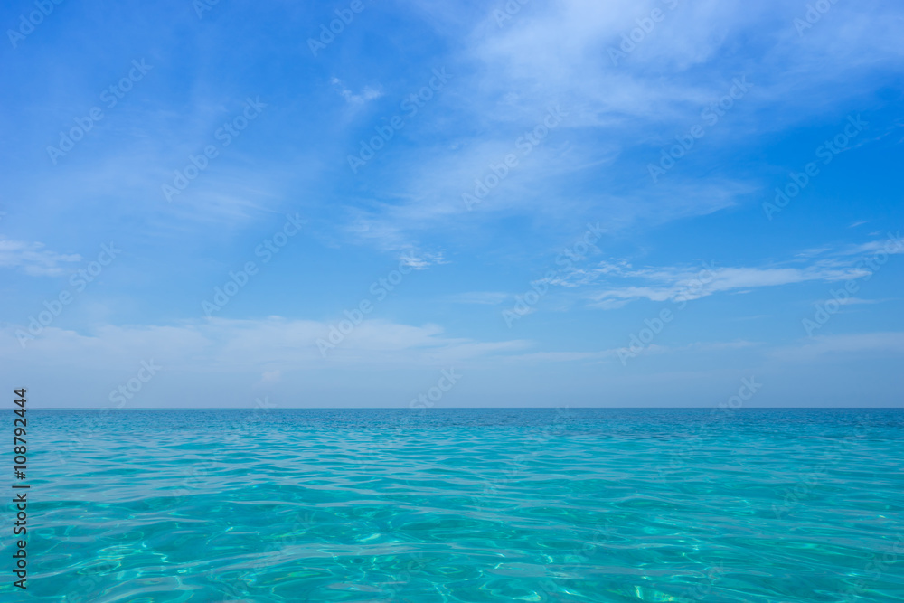 Fototapeta premium Blue Sky and Sea