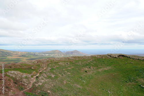 Guatiza vu depuis le château Santa Barbára à Teguise à Lanzarote photo