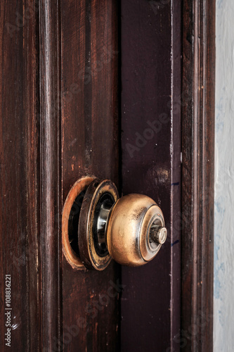 broken door knob