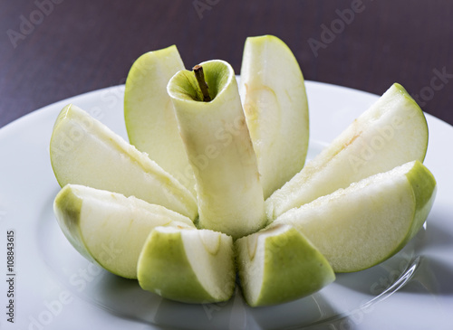 Green apple cut