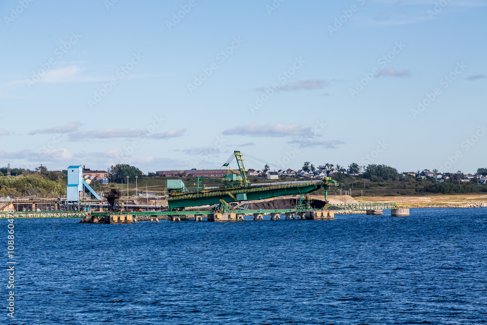 Loading Conveyer with Coal