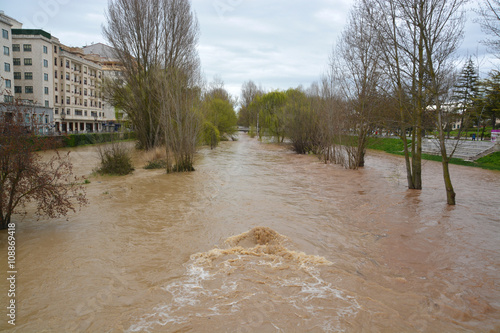 Photos crecida del rio Arlanzón en Burgos