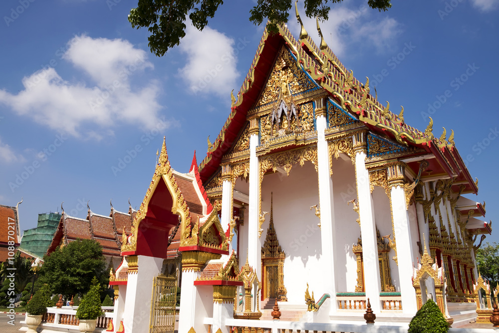 Obraz premium Chalong temple the most important temple of Phuket