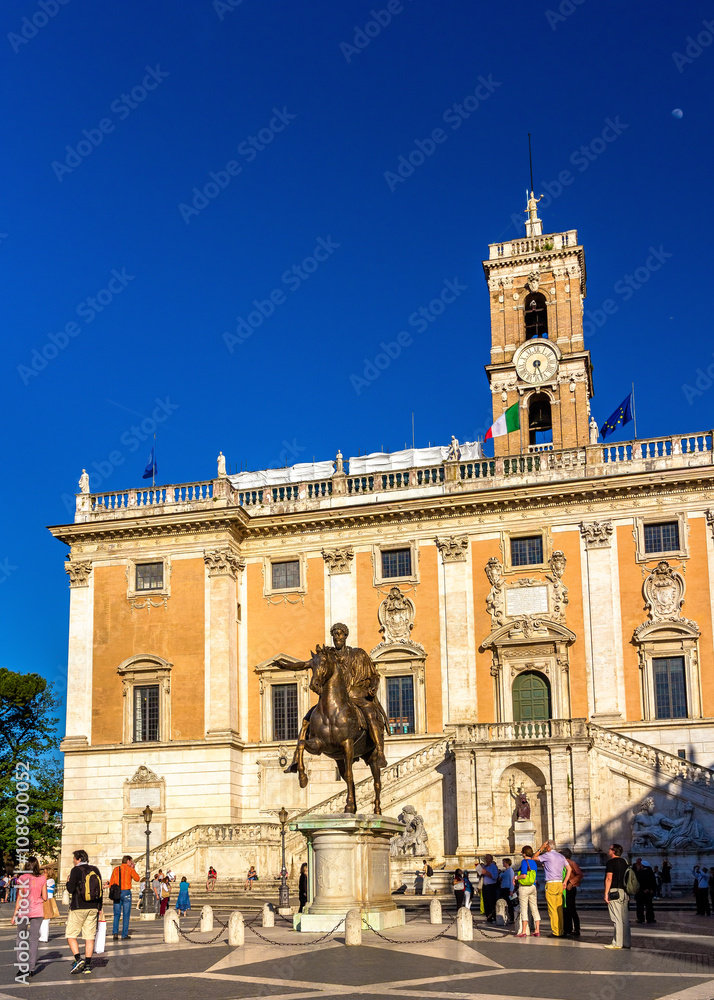 Equestrian Statue of Marcus Aurelius and Palazzo Senatorio