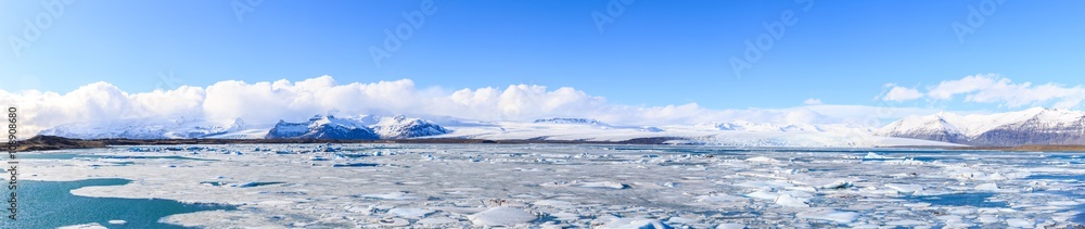 Panorama of vatnajokull Glacier Jokulsarlon lagoon