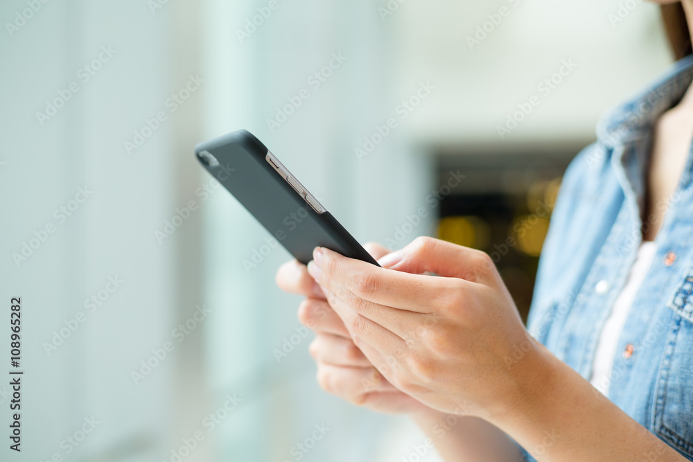Woma use of cellphone Woma use of cellphone