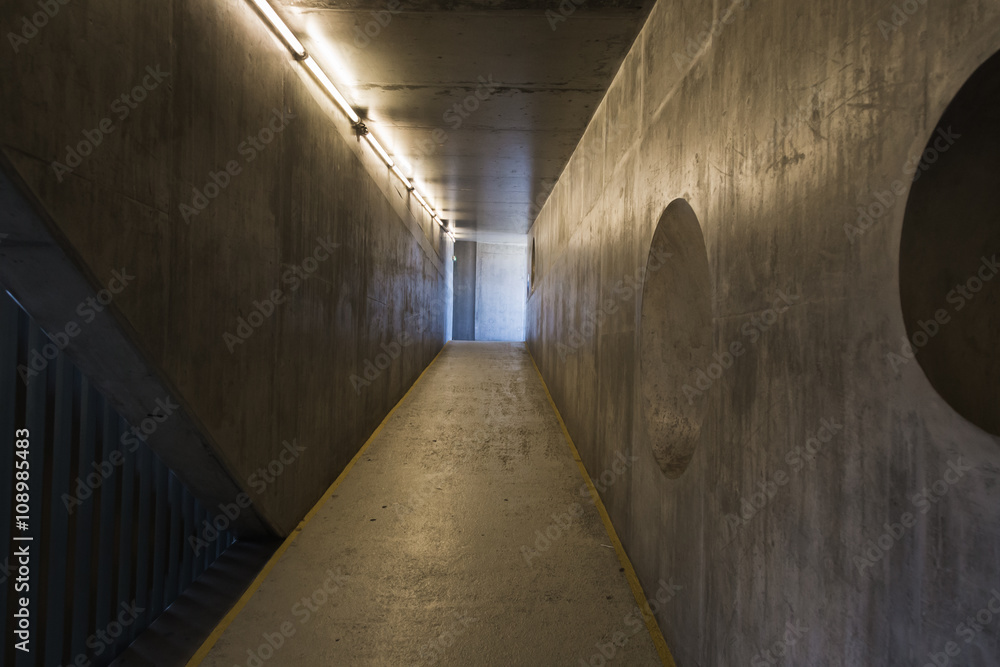 Obraz premium Empty concrete tunnel with neon lights