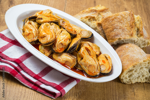 Aperitivo,mejillones en escabeche