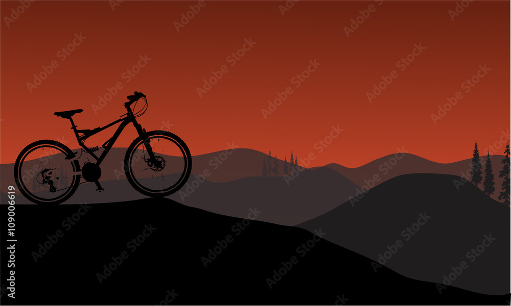 Fototapeta premium Bike silhouette in hills