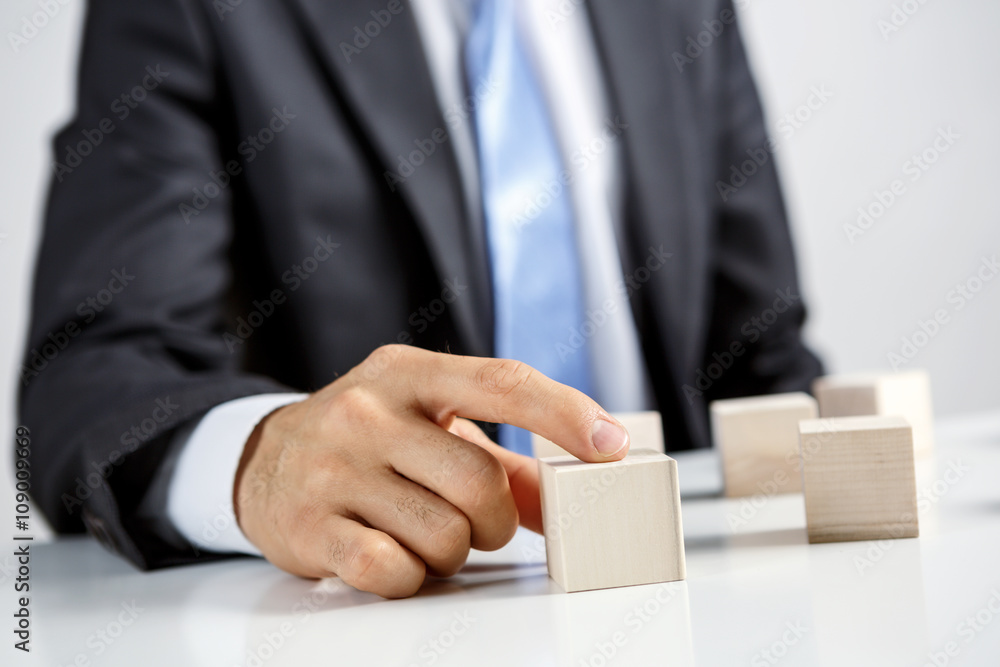 Concept of business hierarchy and human resources