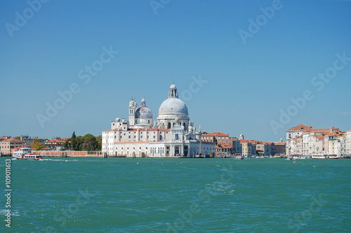 panoramic views of the cathedrals, palaces and houses of Venice © brodov