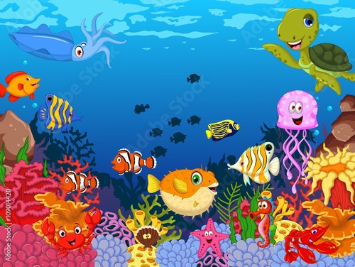 Fototapeta Naklejka Na Ścianę i Meble -  funny sea life cartoon swimming with beauty coral and underwater background