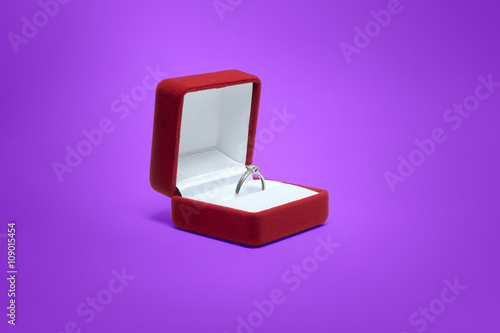 wedding rings in a box © Himchenko